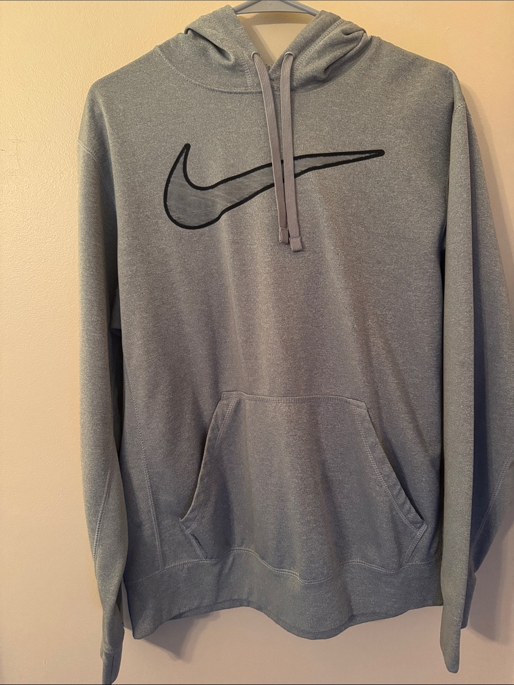 Nike Men's Light Gray Pullover Hoodie with Black Swoosh